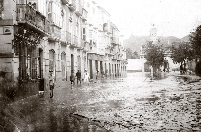 Plaza del Rey, 1919.